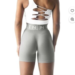 NVGTN Seamless Workout Short In Charcoal Size Medium BNWT